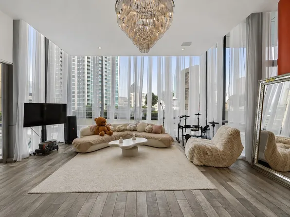 2200 Victory Ave APT 502, Dallas, TX 75219