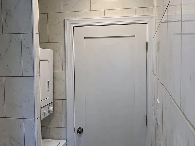 5147 Catharine St #3 — Photo 5