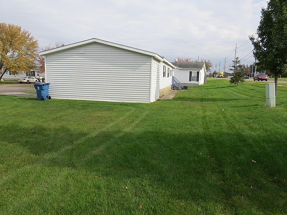 4th image of 155 E 48th St Lot 45