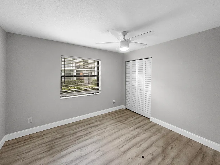 1291 SE Parkview Pl — Photo 23