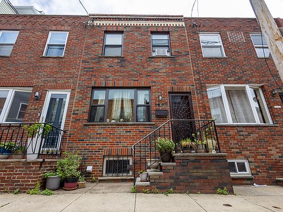 4th image of 1649 S Iseminger St