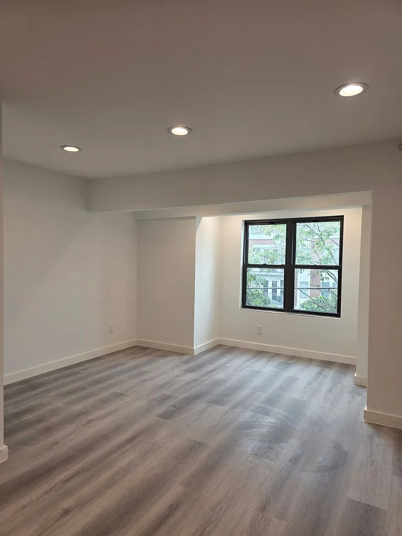 Brand-New Studio Apartment in the Heart of Queen Village — Photo 3