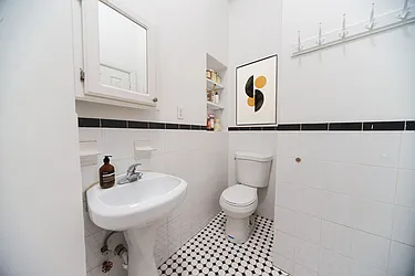 Rented by Platinum Properties