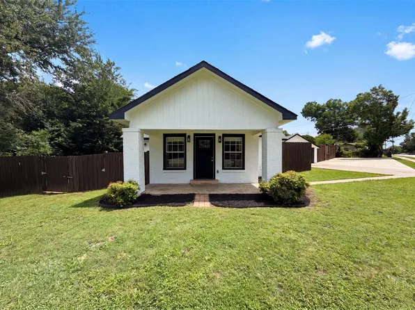 420 Bluebonnet Dr, Hurst, TX 76053