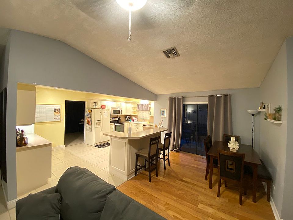 1st image of 6193 Laurel Ln APT A