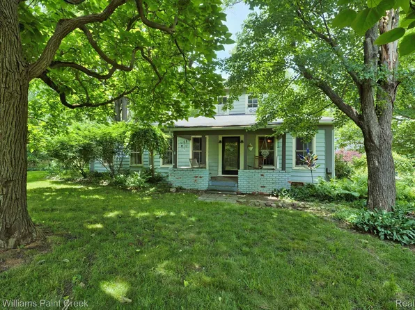 60951 Mount Vernon Rd, Rochester, MI 48306