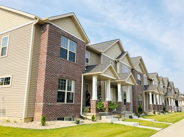 1449 Smithfield Dr, Sun Prairie, WI 53590