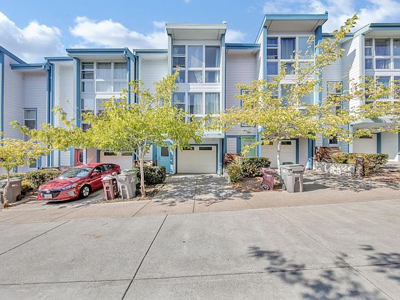 2nd image of 9461 Macarthur Blvd
