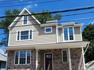 53 Fletcher St, Staten Island, NY 10305