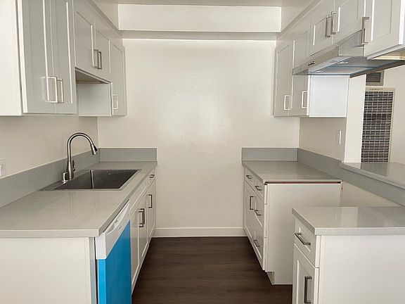 3rd image of 2412 W Grand Ave #Bb