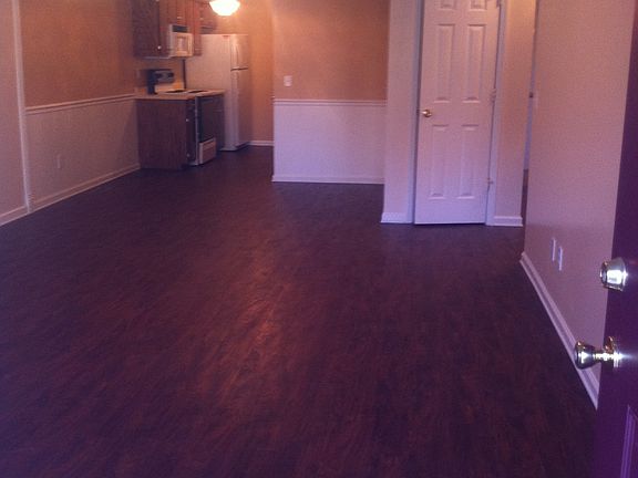 Living room, Eat-in Kitchen