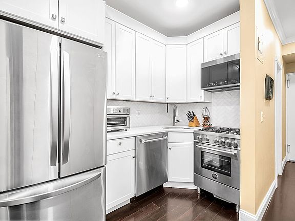 4th image of 530 E 84th St APT 4N