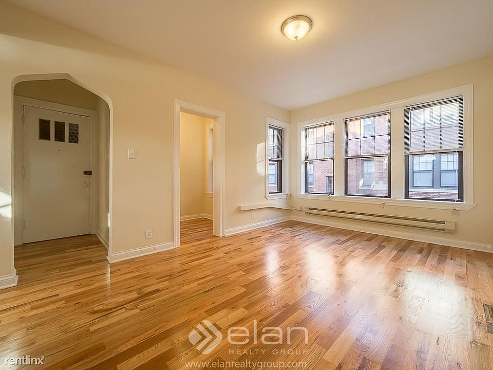 2nd image of 4419 N Wolcott Ave APT 1B