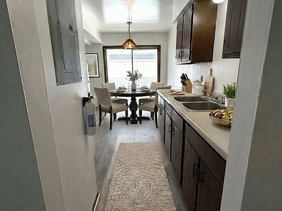 5th image of 750 Michigan Ave E #11