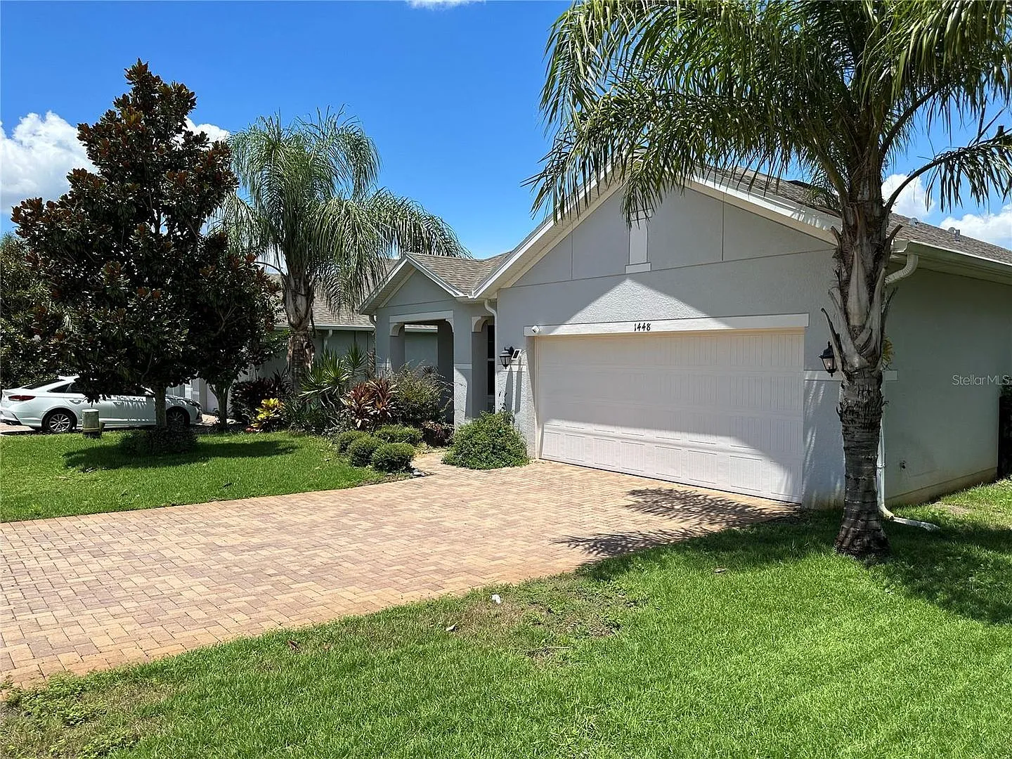 Stunning 4/2 in Gate Community of Clermont — Photo 1