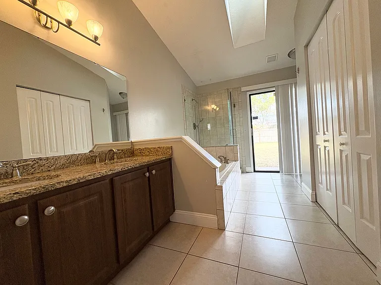 1660 Cracker Creek Ct #1 — Photo 8