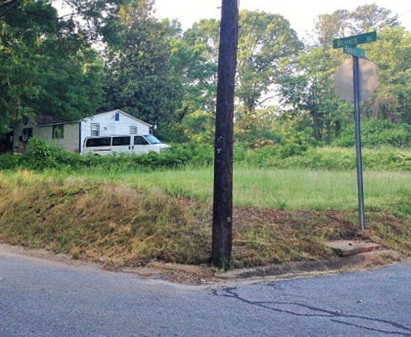 2nd image of 222 Branch St