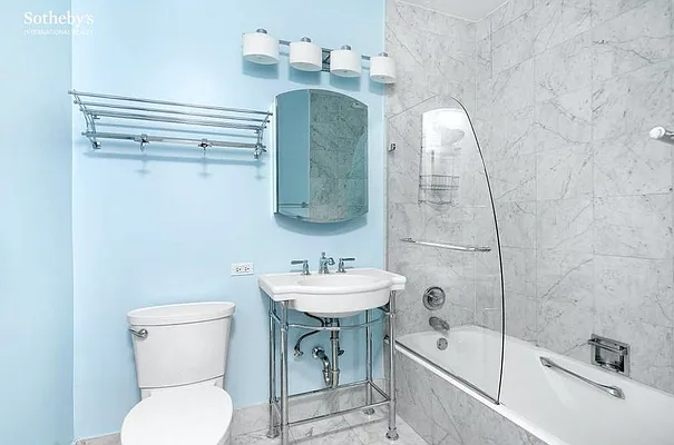 Rented by Sotheby's International Realty | media 6