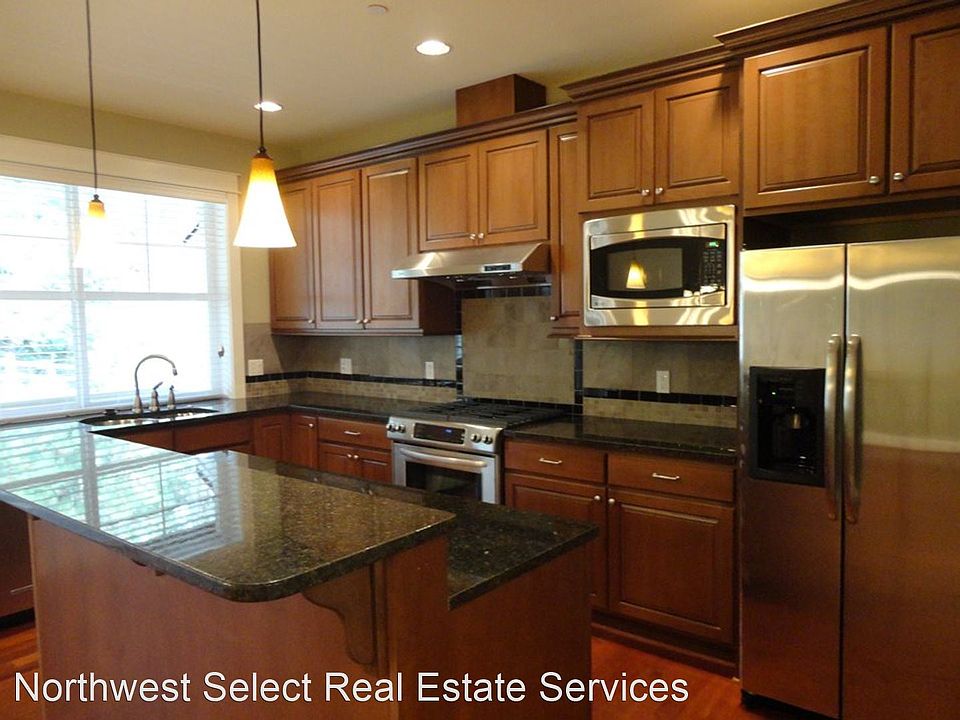 1st image of 2090 NW Talus Dr #10384393