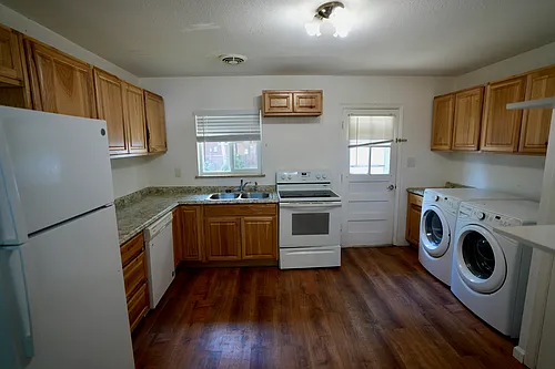 2810 Marine St #B Photo 1
