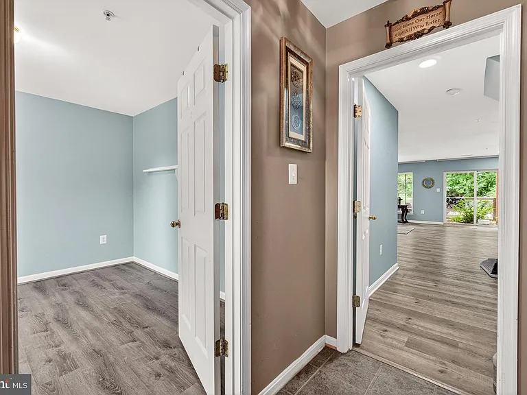 2572 Carrington Way — Photo 10