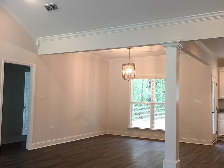 2106 Covey Rd — Photo 2