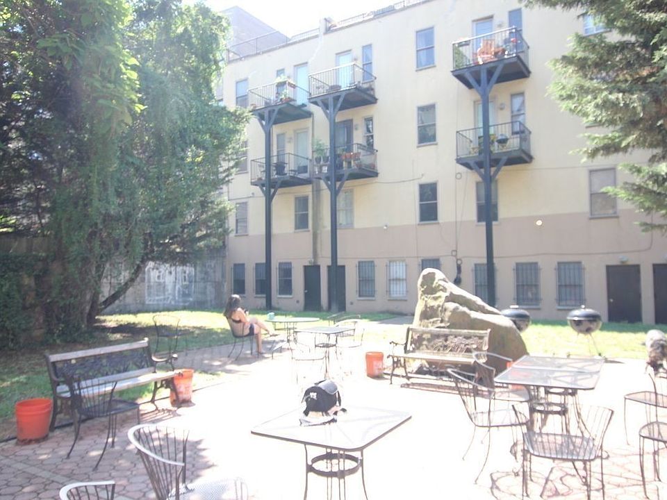 1st image of 19 Ten Eyck St #1A
