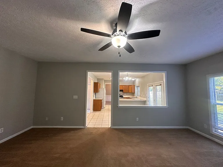 9406 Harlow Ct — Photo 10