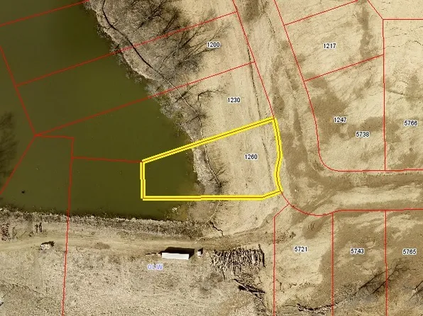 1260 Arbor Woods Dr, Pleasant Hill, IA 50327