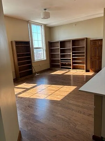 112 W Main St #302 — Photo 7