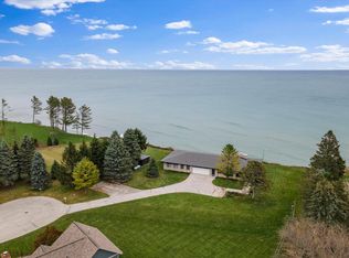 703 Birch Tree Rd, Sheboygan, WI 53083