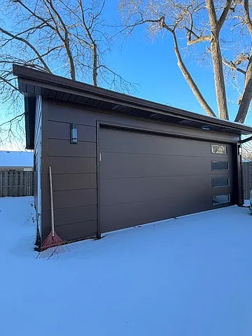 830 Deerfield Rd — Photo 3
