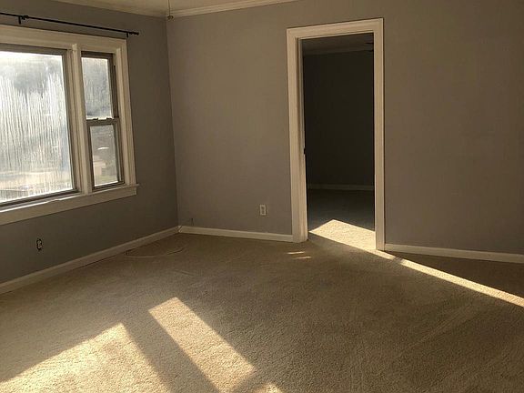 5th image of 119 Early St