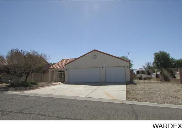1st image of 1820 E Calle Agrada Dr
