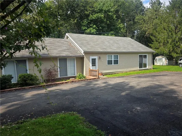 113 Danko Ln, Greensburg, PA 15601