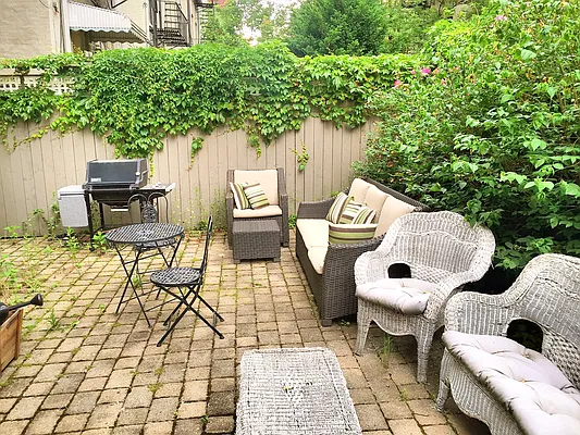 Rented by Rapid Realty Cobble Hill | media 30