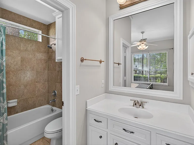 10626 Crystal Cove Dr — Photo 17