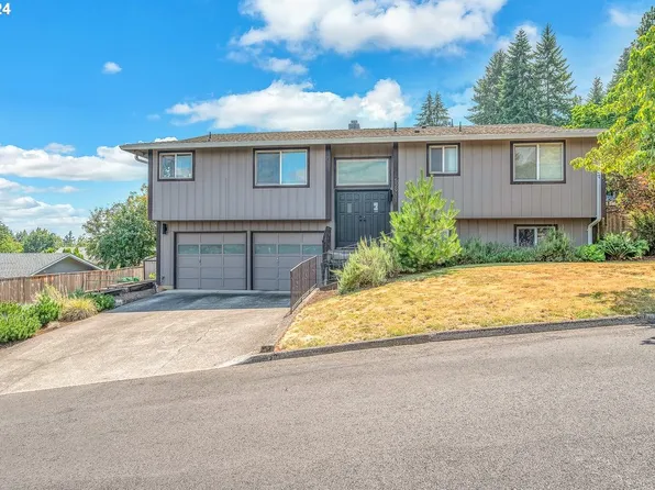 52911 NW Cliff Dr, Scappoose, OR 97056