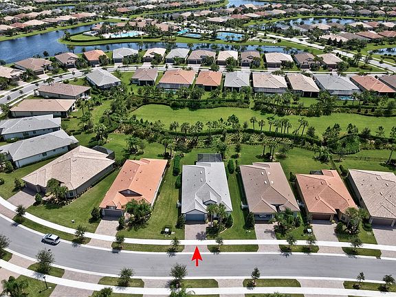 3rd image of 5026 Monroe Cir