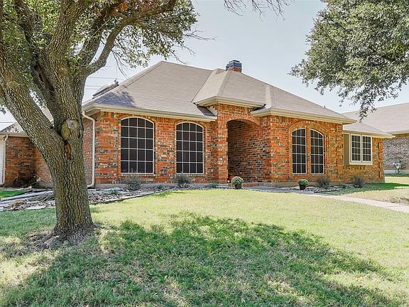 2nd image of 2617 Bauer Dr