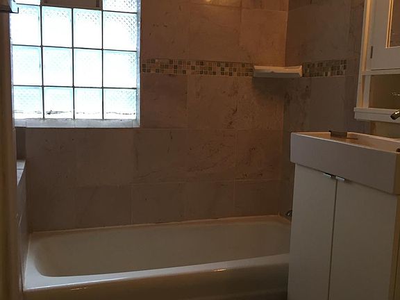 2nd image of 2947 N Oakland Ave #2