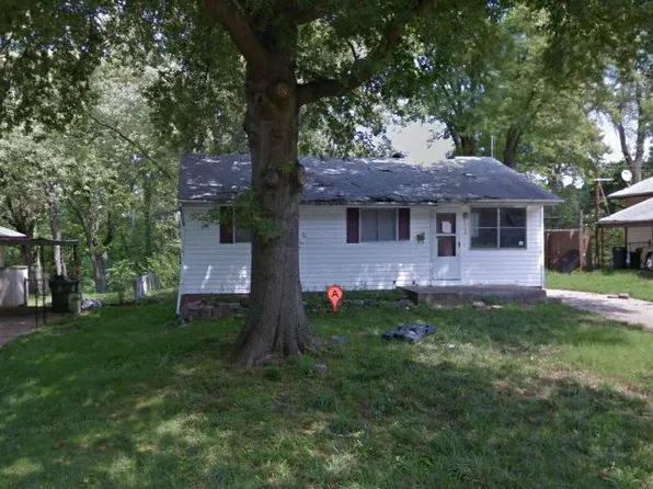 241 Dundee Cir, Saint Louis, MO 63137