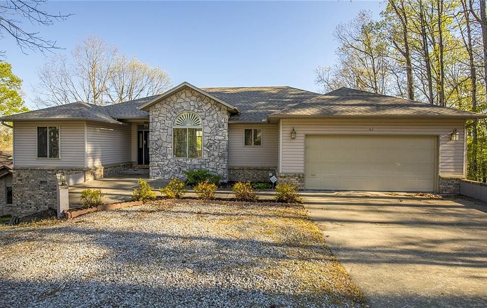 1st image of 62 Buckingham Dr