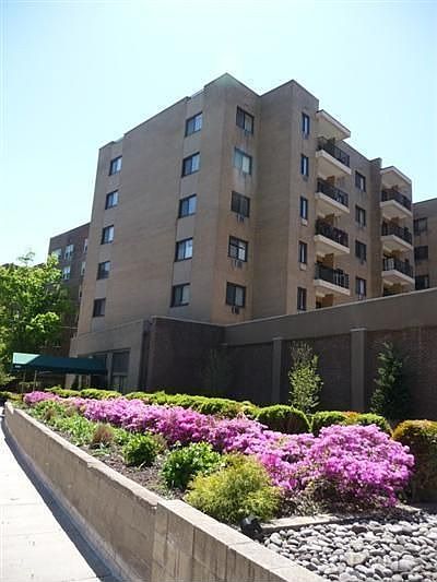 2nd image of 100 E Hartsdale Ave APT 3RE