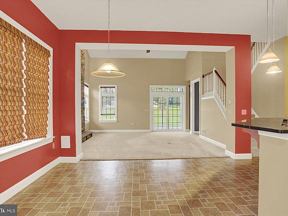 5th image of 107 Bluebell Dr