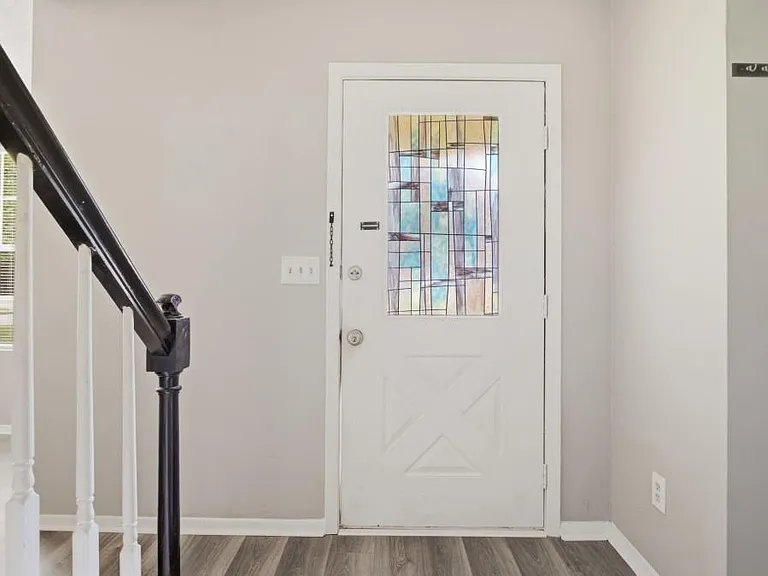 11240 Rotherick Dr — Photo 18