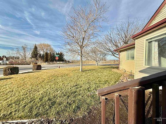 4th image of 303 Golden Spur Dr