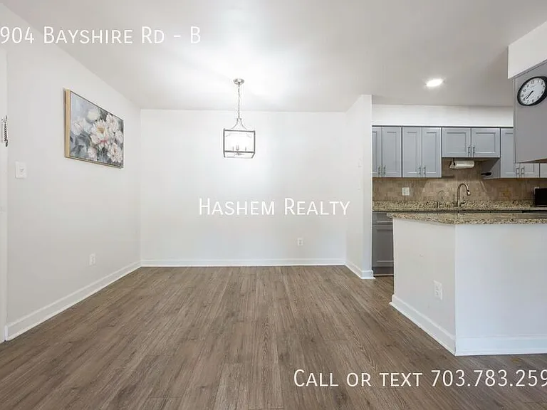 5904 Bayshire Rd #B — Photo 6