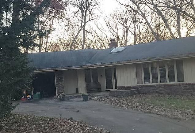 2nd image of 11155 Bayberry Dr
