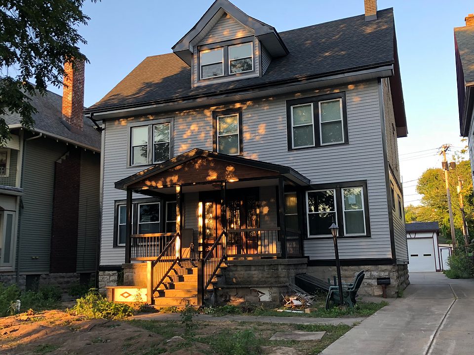 1st image of 223 Richmond Ave